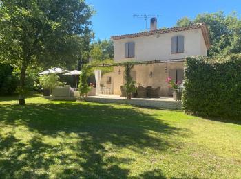 Villa with pool in Provence
