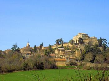 Cottage in Luberon, in the heart of the ranked village of Ansouis