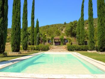 Holiday rental with pool in the south Luberon