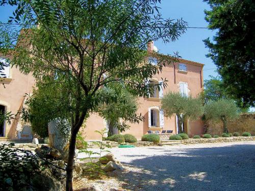 Gite at the Chateau Turcan for 14 people in southern Luberon