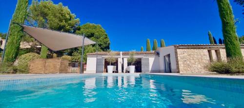 House maison LA SUITE 5 ***** Heated Swimming Pool, AIR CONDITIONING