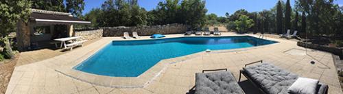 Charming gite with swimming pool for 2 people in Gordes