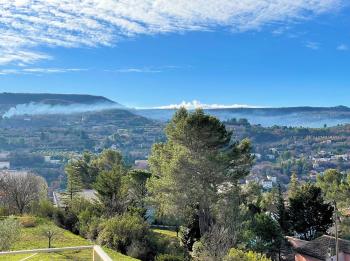oliday rental with swimming pool for 6/7 people with Luberon view